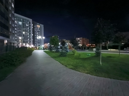 Продам двухкомнатную (2-комн.) квартиру, Азата Аббасова ул, 7, Казань г