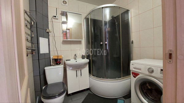 Продам однокомнатную (1-комн.) квартиру, Ленина ул, 199, Горячий Ключ г