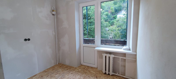 Продам двухкомнатную (2-комн.) квартиру, Б. Хмельницкого ул, 107, Туапсе г