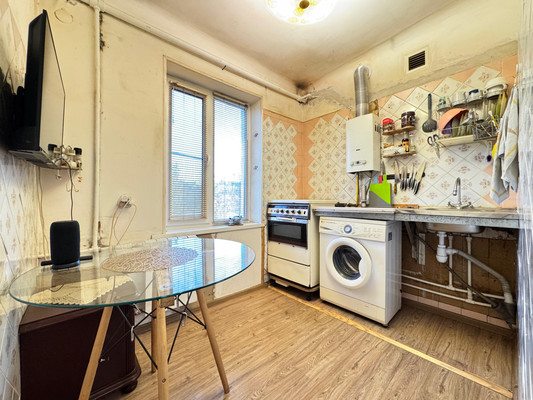 Продам двухкомнатную (2-комн.) квартиру, Шортанова ул, 40/31, Нальчик г
