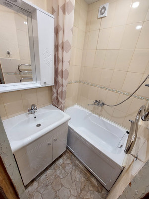 Продам двухкомнатную (2-комн.) квартиру, Шортанова ул, 40/31, Нальчик г