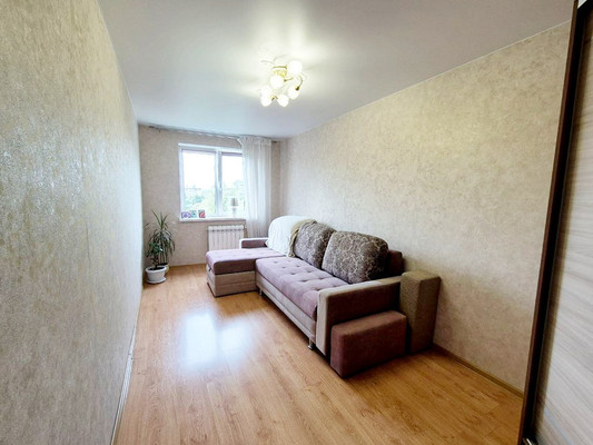 Продам двухкомнатную (2-комн.) квартиру, Новокольцовская ул, 11, Екатеринбург г