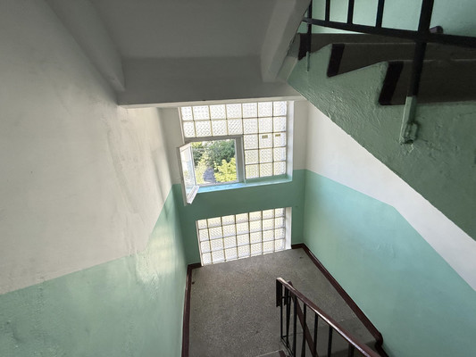 Продам трехкомнатную (3-комн.) квартиру, Залесская ул, 89, Симферополь г