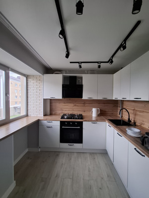 Продам двухкомнатную (2-комн.) квартиру, Островского ул, 21, Октябрьский г