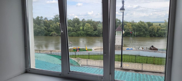 Продам трехкомнатную (3-комн.) квартиру, Береговая ул, 21, Ишим г