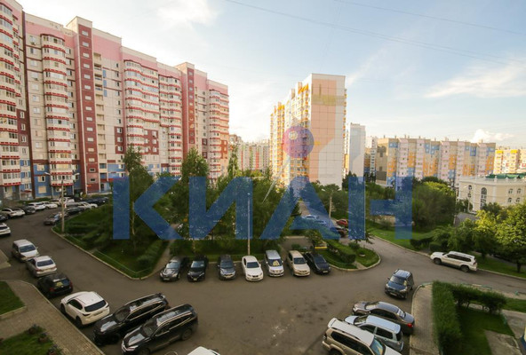 Продам трехкомнатную (3-комн.) квартиру, Мужества ул, 24, Красноярск г