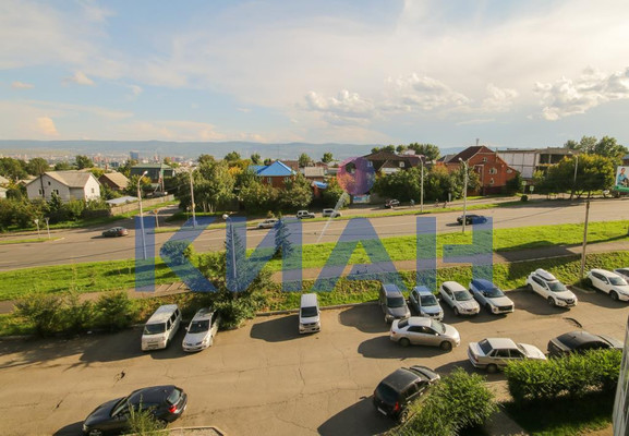 Продам трехкомнатную (3-комн.) квартиру, Мужества ул, 24, Красноярск г