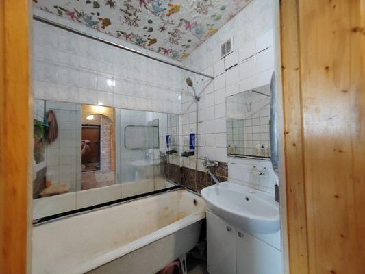 Продам многокомнатную квартиру, Черноисточинское ш, 27, Нижний Тагил г