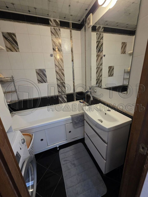 Продам двухкомнатную (2-комн.) квартиру, Большая Очаковская ул, 28, Москва г