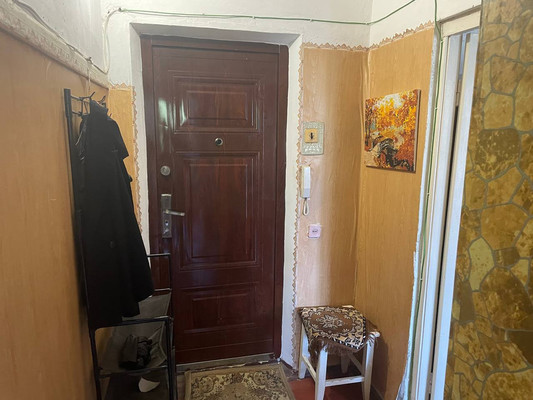 Продам однокомнатную (1-комн.) квартиру, Лермонтова ул, 35, Симферополь г