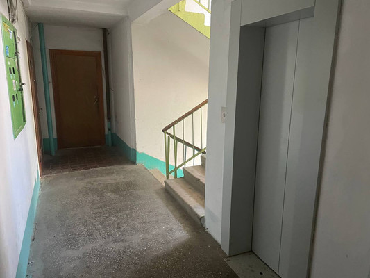 Продам однокомнатную (1-комн.) квартиру, Лермонтова ул, 35, Симферополь г