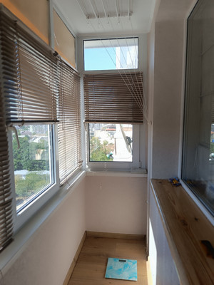 Продам двухкомнатную (2-комн.) квартиру, Совхозная ул, 4а, Симферополь г