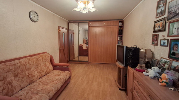 Продам однокомнатную (1-комн.) квартиру, Добровольцев ул, 14А, Санкт-Петербург г