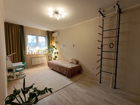 Продам двухкомнатную (2-комн.) квартиру, Парковая ул, 64Ак6, Анапа г