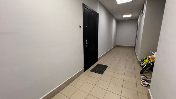 Продам двухкомнатную (2-комн.) квартиру, Среднерогатская ул, 10к1, Санкт-Петербург г