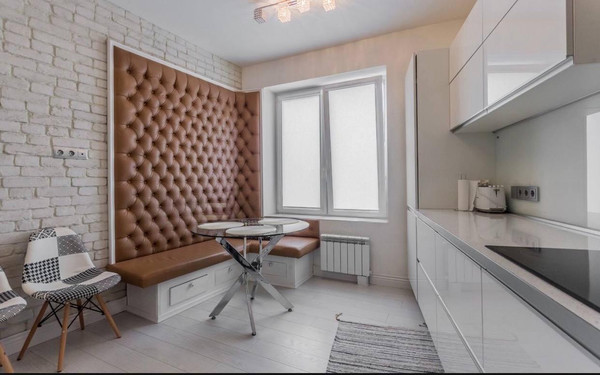 Продам трехкомнатную (3-комн.) квартиру, Красуцкого ул, 3м, Санкт-Петербург г