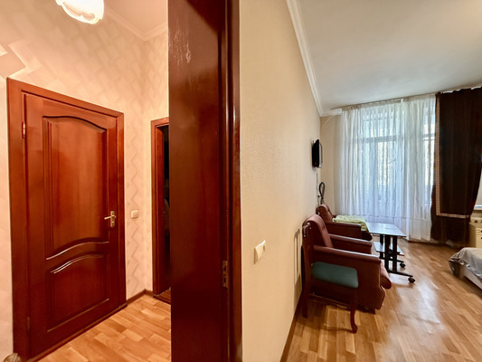 Продам однокомнатную (1-комн.) квартиру, Павленко ул, 15, Симферополь г