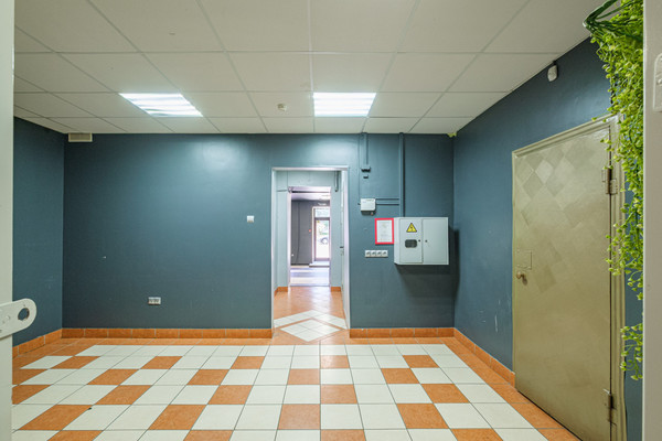 Продам торговое помещение 82,1 м2, Гаванская ул, 35, Санкт-Петербург г