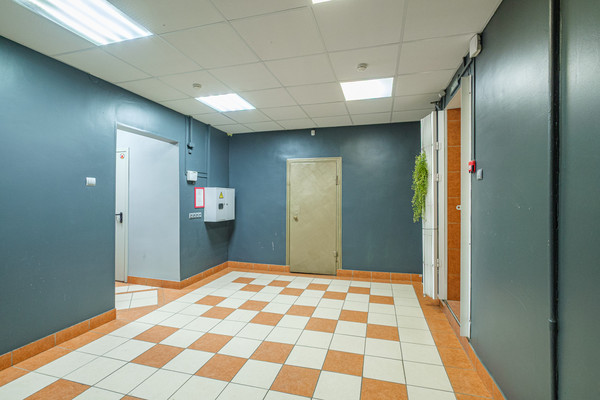 Продам торговое помещение 82,1 м2, Гаванская ул, 35, Санкт-Петербург г