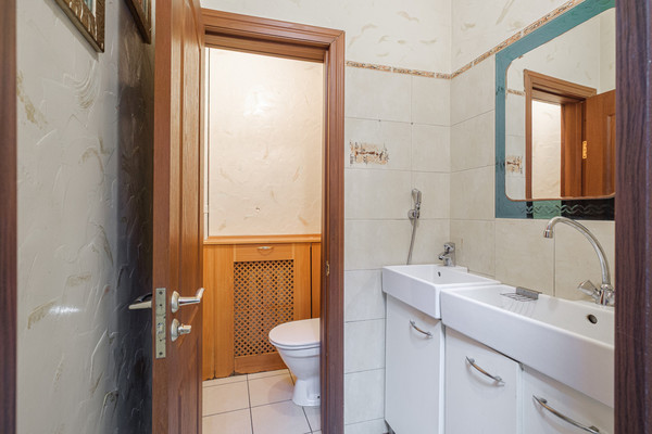Продам торговое помещение 82,1 м2, Гаванская ул, 35, Санкт-Петербург г