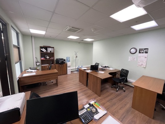 Продам офисное помещение 92,2 м2, Ленинская Слобода ул, 26, Москва г