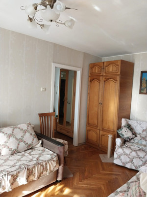 Продам трехкомнатную (3-комн.) квартиру, Ленинградская ул, 71А, Пушкин г