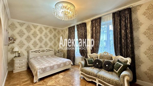Продам двухкомнатную (2-комн.) квартиру, Октябрьский пр-кт, 104, Всеволожск г