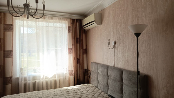 Продам трехкомнатную (3-комн.) квартиру, Красногвардейский б-р, 27к2, Подольск г