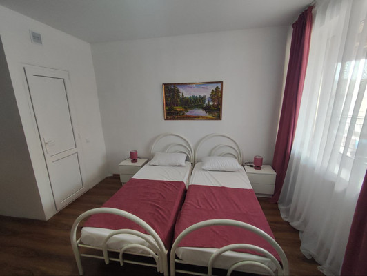Продам однокомнатную (1-комн.) квартиру, Центральная ул, 26, Витязево с