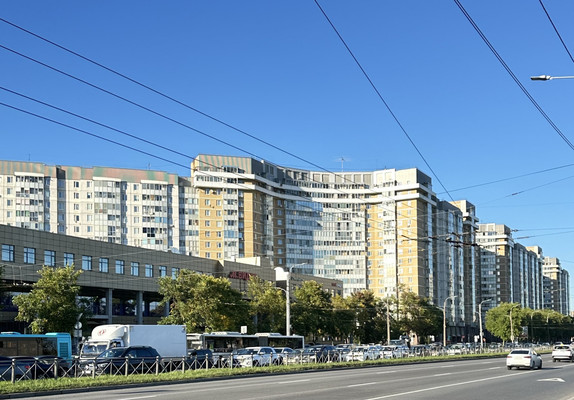 Продам двухкомнатную (2-комн.) квартиру, Славы пр-кт, 52, Санкт-Петербург г