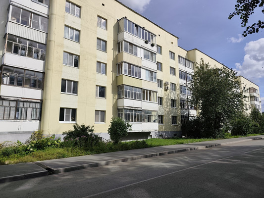 Продам двухкомнатную (2-комн.) квартиру, Комсомольская ул, 36, Медведево пгт