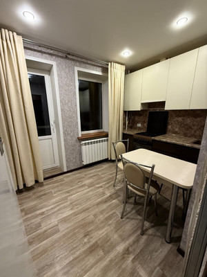 Продам двухкомнатную (2-комн.) квартиру, Комсомольская ул, 36, Медведево пгт