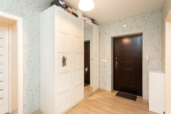 Продам двухкомнатную (2-комн.) квартиру, З.Космодемьянской ул, 14, Калининград г
