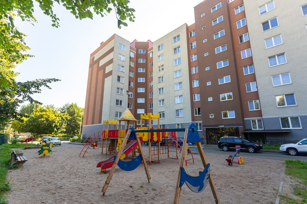 Продам двухкомнатную (2-комн.) квартиру, З.Космодемьянской ул, 14, Калининград г