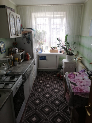 Продам трехкомнатную (3-комн.) квартиру, Болотова ул, 14, Алексин г