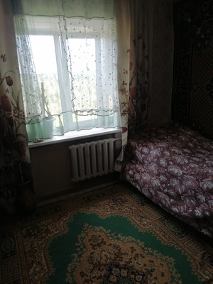 Продам трехкомнатную (3-комн.) квартиру, Болотова ул, 14, Алексин г