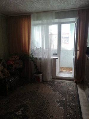 Продам трехкомнатную (3-комн.) квартиру, Болотова ул, 14, Алексин г