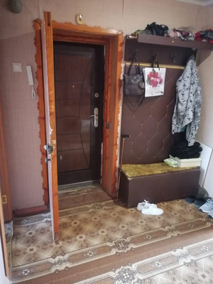Продам трехкомнатную (3-комн.) квартиру, Болотова ул, 14, Алексин г