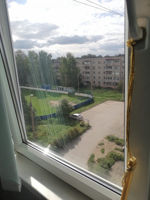 Продам трехкомнатную (3-комн.) квартиру, Болотова ул, 14, Алексин г