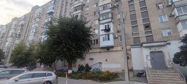 Продам трехкомнатную (3-комн.) квартиру, 30 лет Победы ул, 10, Волгодонск г