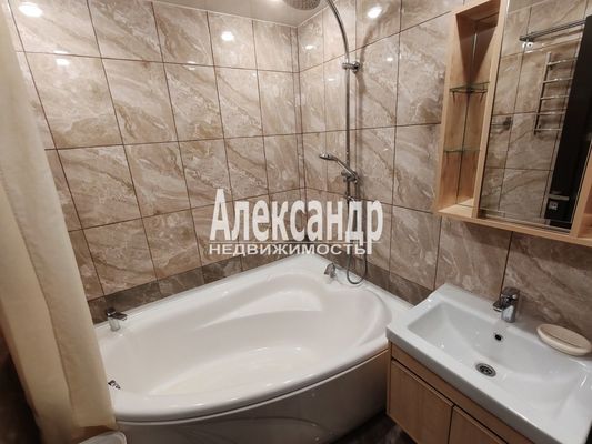 Сдам двухкомнатную (2-комн.) квартиру, Глухарская ул, 27к1, Санкт-Петербург г