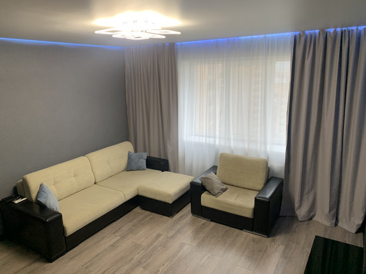 Продам двухкомнатную (2-комн.) квартиру, Планерная ул, 63А, Санкт-Петербург г