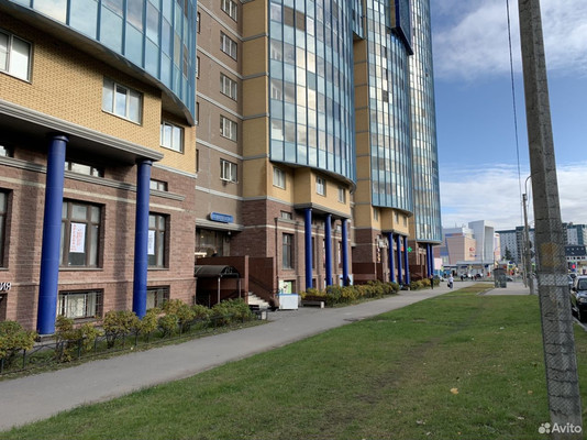 Продам двухкомнатную (2-комн.) квартиру, Планерная ул, 63А, Санкт-Петербург г