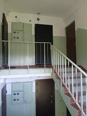 Продам двухкомнатную (2-комн.) квартиру, Труда ул, 8, Столбовая рп