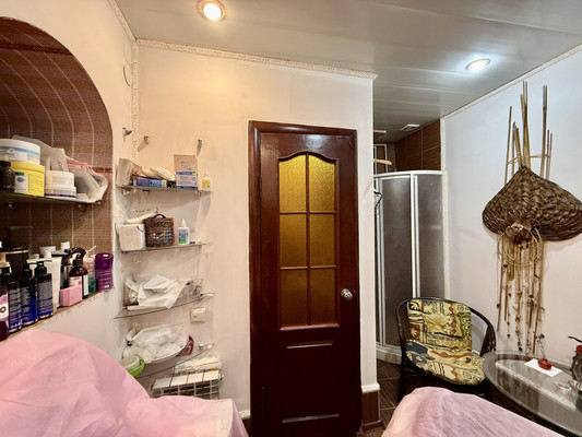 Продам двухкомнатную (2-комн.) квартиру, Долгоруковская ул, 25, Симферополь г