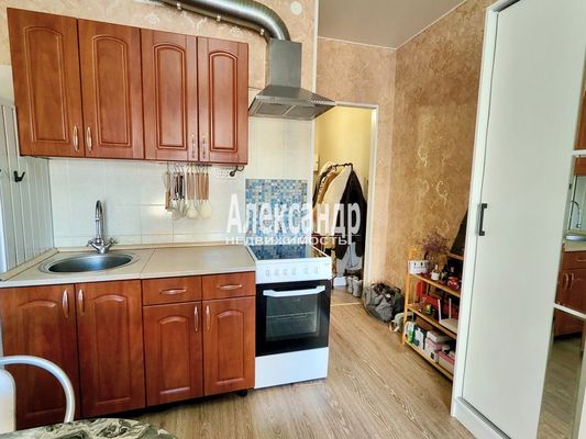 Продам однокомнатную (1-комн.) квартиру, Маршала Блюхера пр-кт, 7к1, Санкт-Петербург г