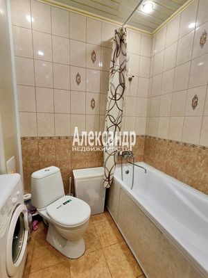 Продам однокомнатную (1-комн.) квартиру, Маршала Блюхера пр-кт, 7к1, Санкт-Петербург г