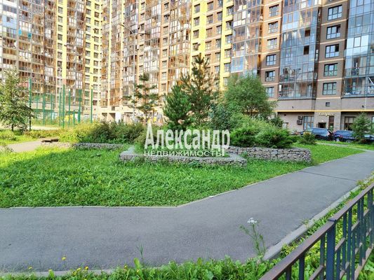 Продам однокомнатную (1-комн.) квартиру, Маршала Блюхера пр-кт, 7к1, Санкт-Петербург г