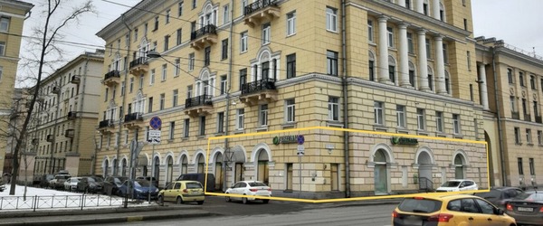 Сдам торговое помещение 113,7 м2, Большеохтинский пр-кт, 10, Санкт-Петербург г