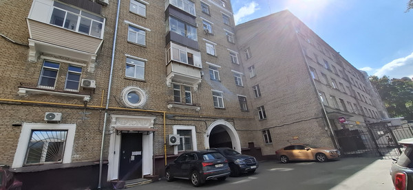 Продам трехкомнатную (3-комн.) квартиру, Чапаевский пер, 8, Москва г